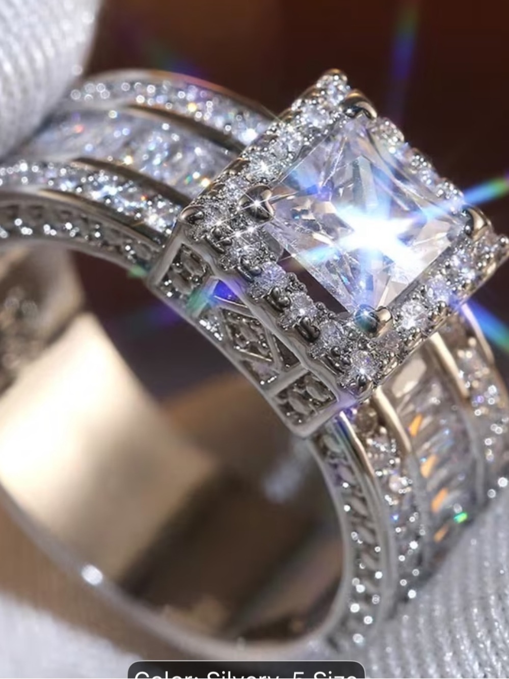 Woman’s zirconia ring